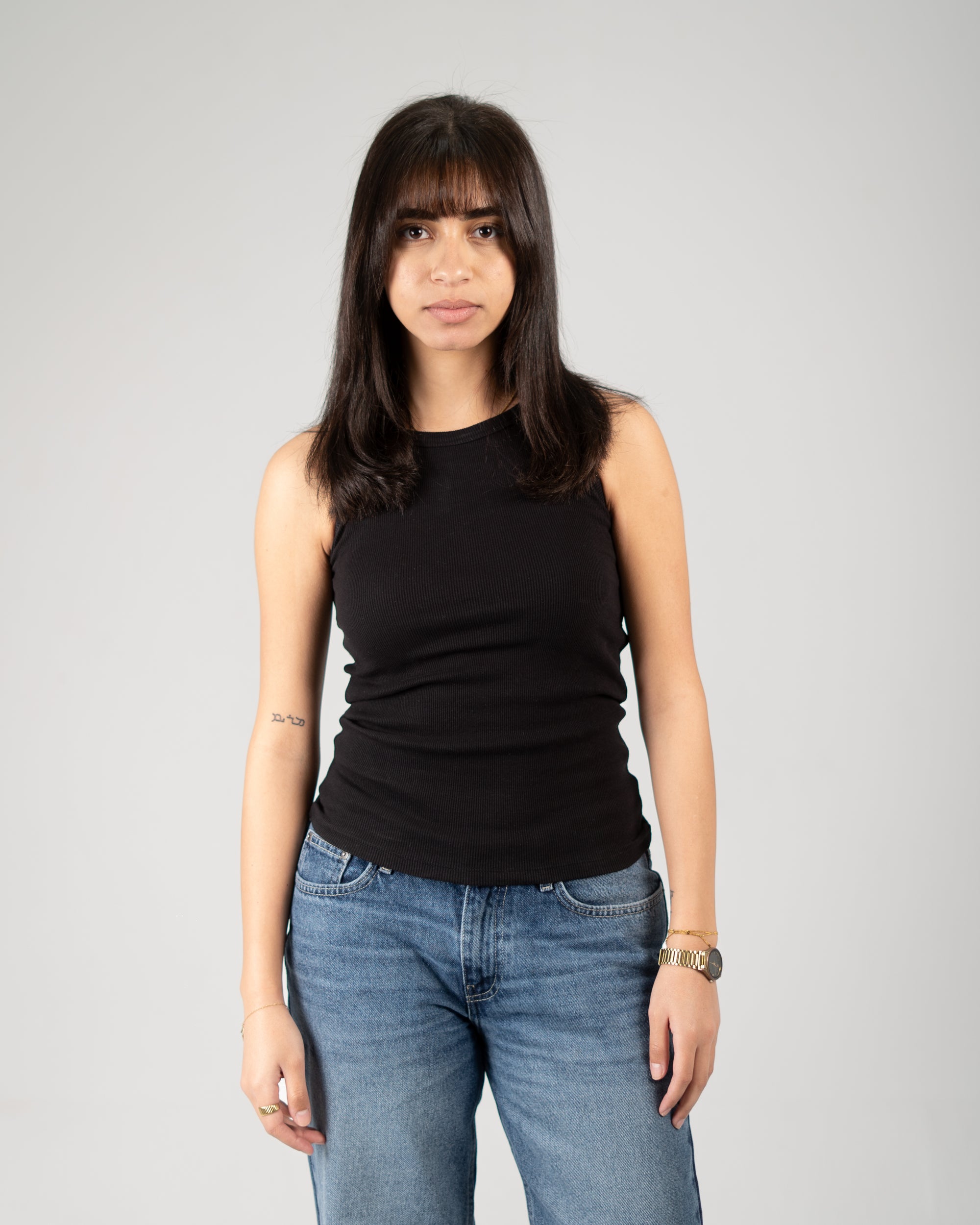 TANK BLACK